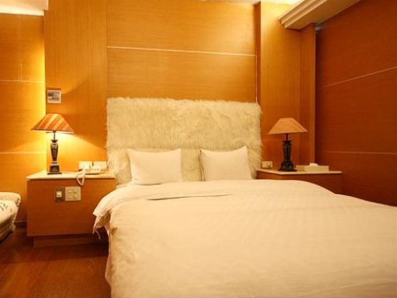 Zaw Jung Business Hotel Taichung Exterior foto